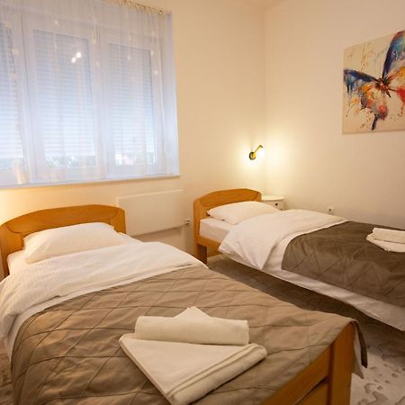 Apartment Salsa โมสตาร์ ภายนอก รูปภาพ